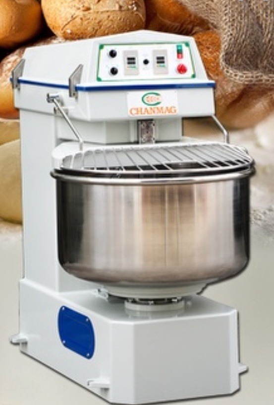 mua-may-tron-bot-banh-mi-cong-suat-120kg-chanmag-taiwan-cm-120